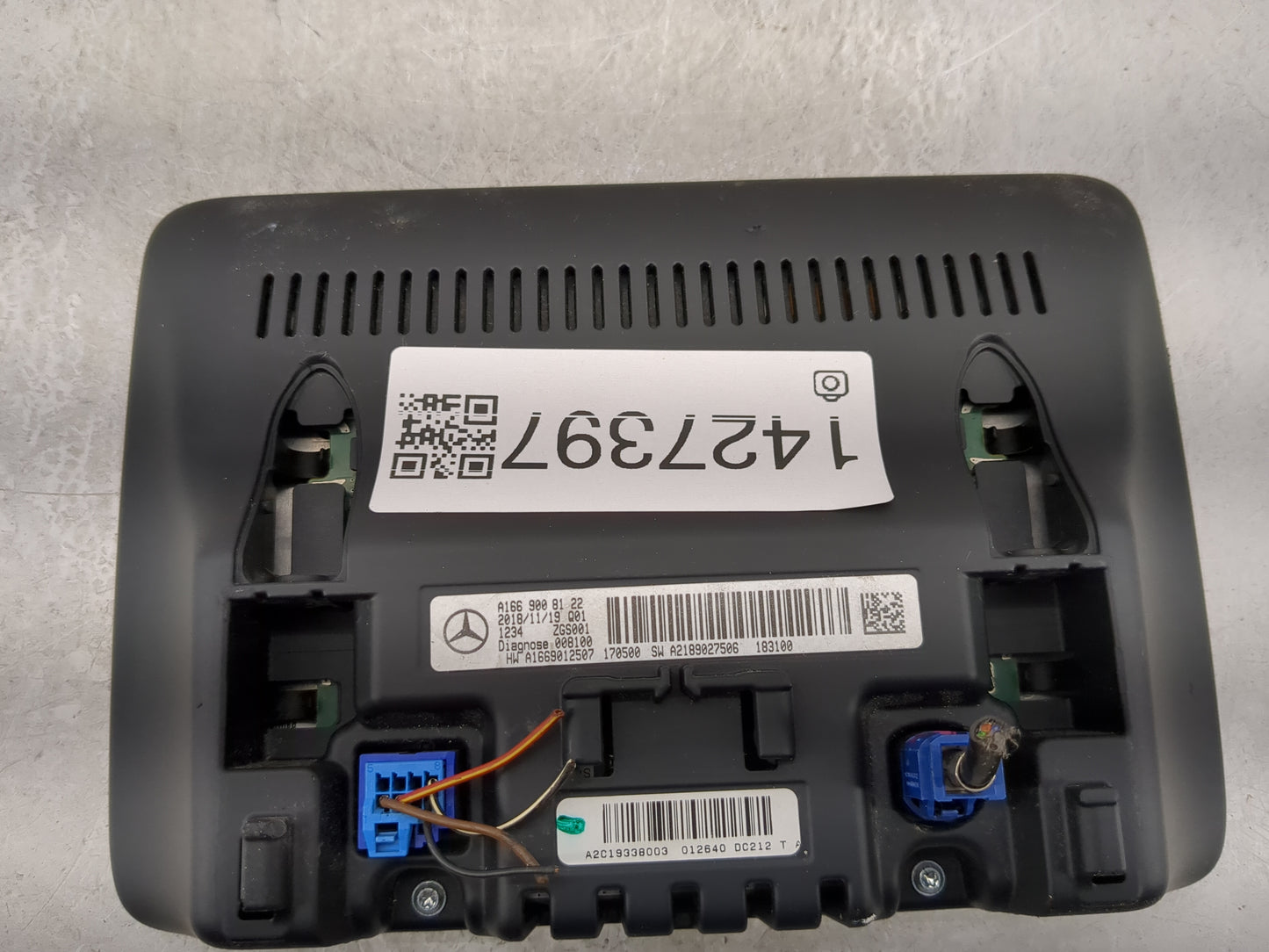 2017-2019 Mercedes-benz Cla250 Information Display Screen - Oemusedautoparts1.com