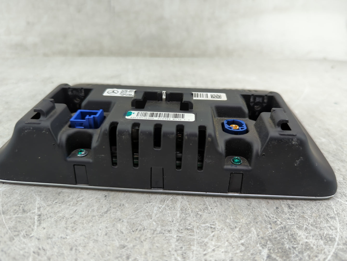 2017-2019 Mercedes-benz Cla250 Information Display Screen - Oemusedautoparts1.com
