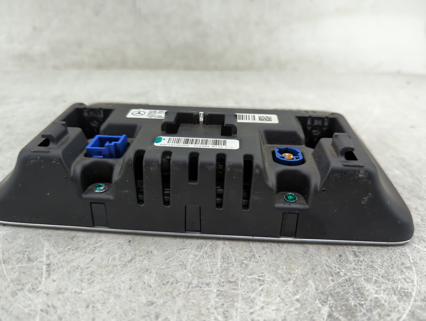 2017-2019 Mercedes-benz Cla250 Information Display Screen - Oemusedautoparts1.com