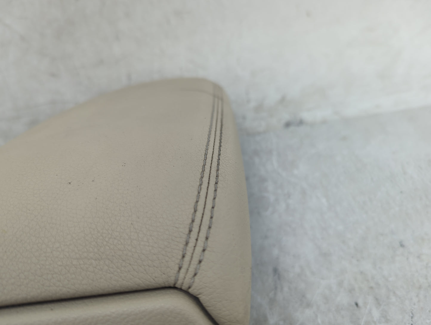 2018 Mercedes-Benz Cla250 Center Console Armrest Cover Lid Fits OEM Used Auto Parts - Oemusedautoparts1.com