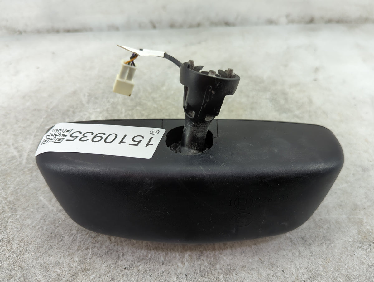 2018 Mercedes-Benz Cla250 Interior Rear View Mirror Replacement OEM P/N:E1 026931 Fits OEM Used Auto Parts - Oemusedautopart