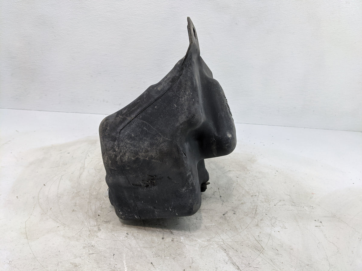 2014 Mercedes-benz Cla250 Windshield Washer Fluid Reservoir Bottle Oem 1515908 - Oemusedautoparts1.com