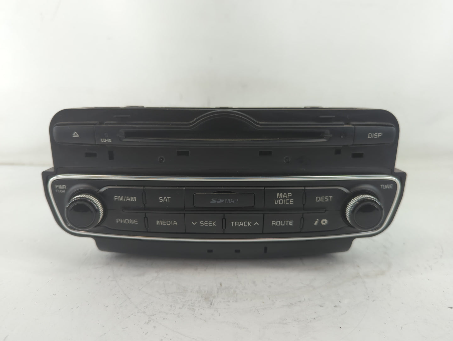 2015-2019 Mercedes-Benz Cla250 Radio AM FM Cd Player Receiver Replacement P/N:965604R105 Fits Fits 2015 2016 2017 2018 2019 
