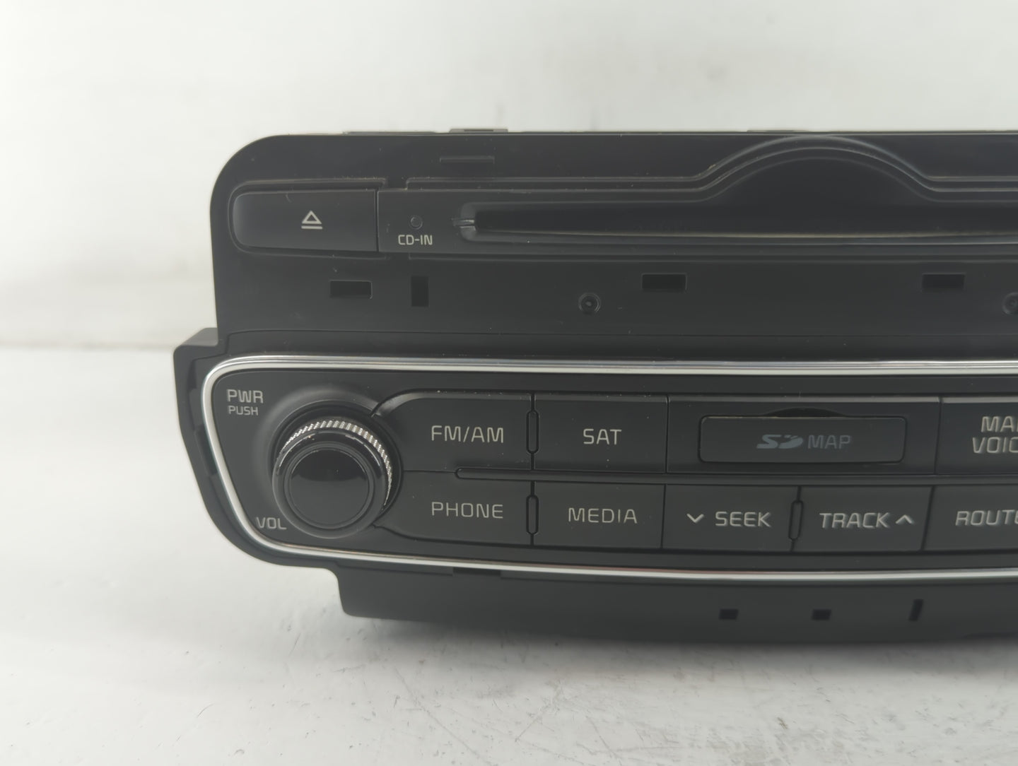2015-2019 Mercedes-Benz Cla250 Radio AM FM Cd Player Receiver Replacement P/N:965604R105 Fits Fits 2015 2016 2017 2018 2019 