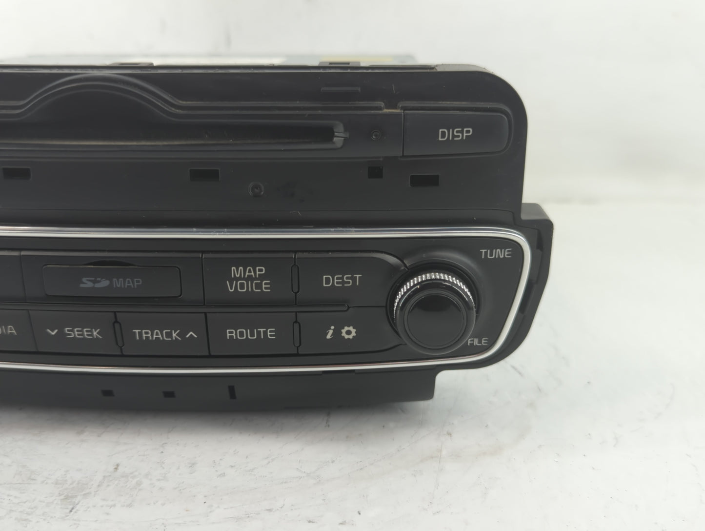 2015-2019 Mercedes-Benz Cla250 Radio AM FM Cd Player Receiver Replacement P/N:965604R105 Fits Fits 2015 2016 2017 2018 2019 