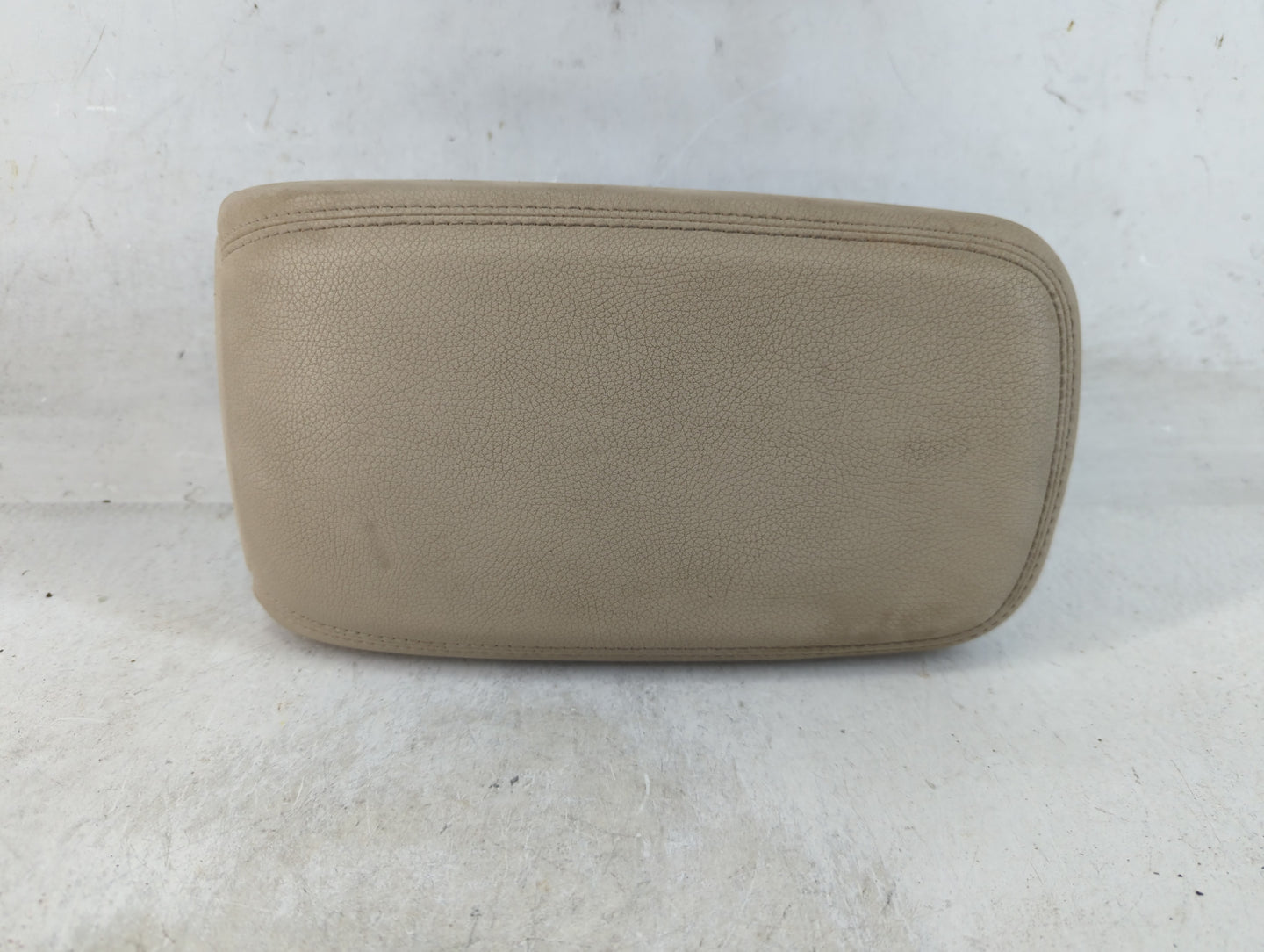 2018 Mercedes-Benz Cla250 Center Console Armrest Cover Lid Fits OEM Used Auto Parts - Oemusedautoparts1.com