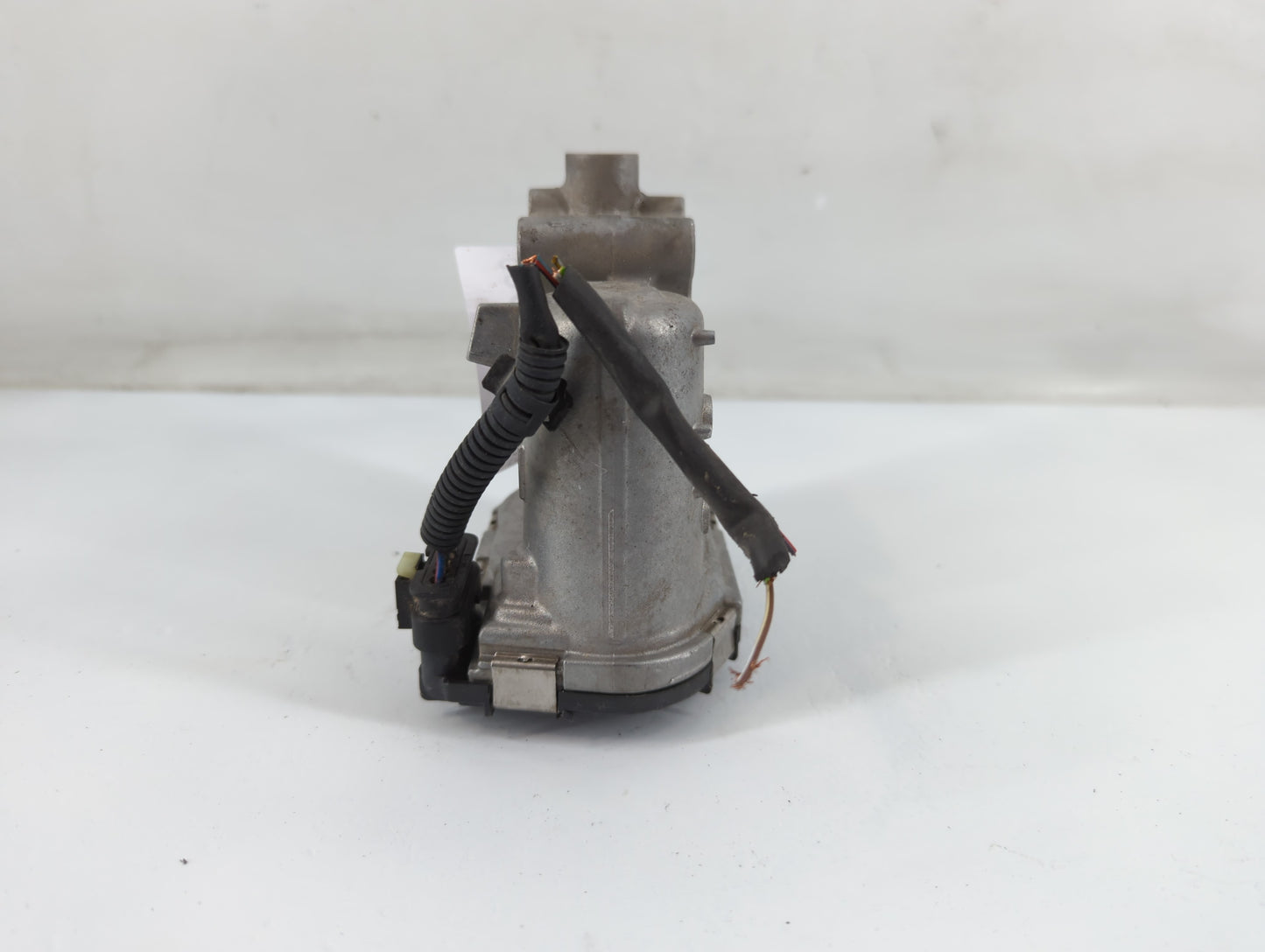 2014-2019 Mercedes-Benz Cla250 Throttle Body P/N:0 280 750 541 Fits Fits 2013 2014 2015 2016 2017 2018 2019 2020 2021 OEM Us
