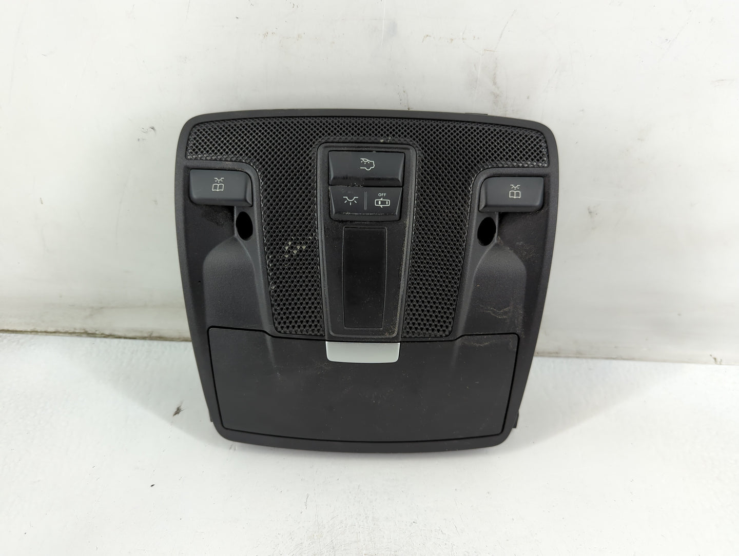 2018 Mercedes-benz Cla250 Overhead Roof Console - Oemusedautoparts1.com