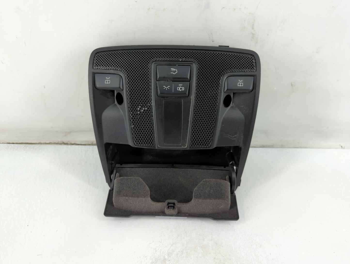 2018 Mercedes-benz Cla250 Overhead Roof Console - Oemusedautoparts1.com