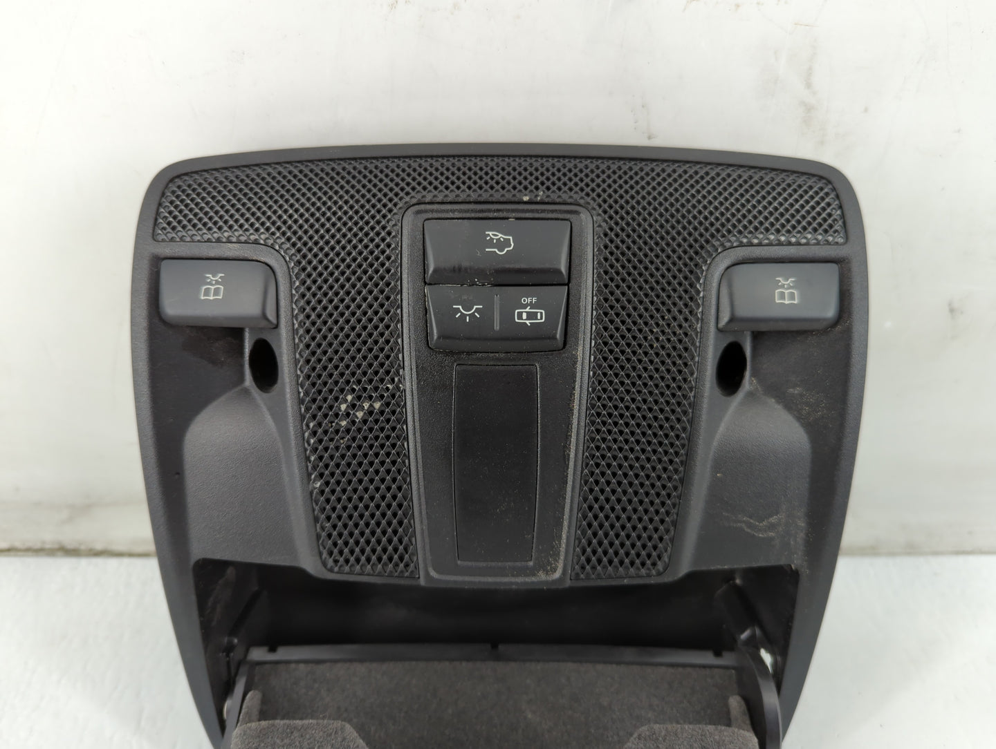 2018 Mercedes-benz Cla250 Overhead Roof Console - Oemusedautoparts1.com