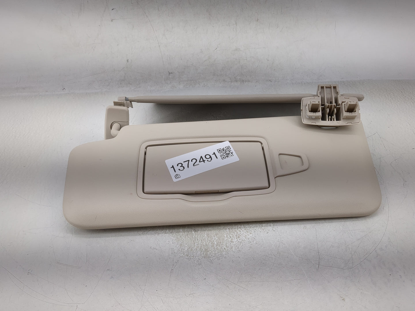 2017-2019 Mercedes-Benz E250 Sun Visor Shade Replacement Driver Left Mirror Fits Fits 2017 2018 2019 OEM Used Auto Parts - O