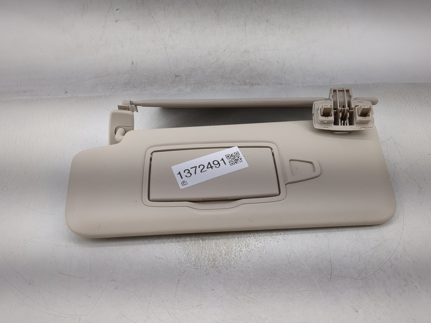 2017-2019 Mercedes-Benz E250 Sun Visor Shade Replacement Driver Left Mirror Fits Fits 2017 2018 2019 OEM Used Auto Parts - O