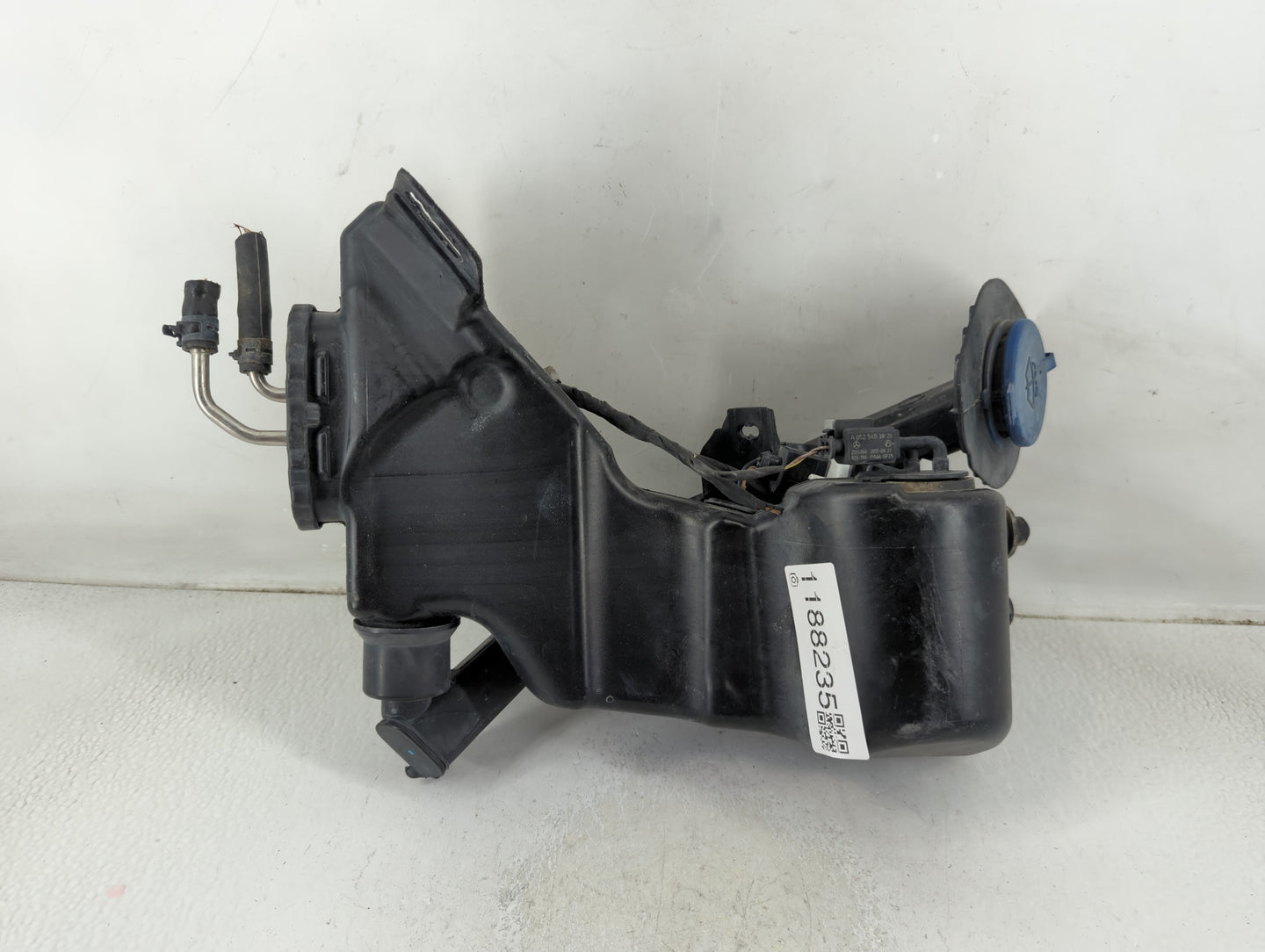 Chrysler E Class Windshield Washer Fluid Reservoir Bottle Oem - Oemusedautoparts1.com