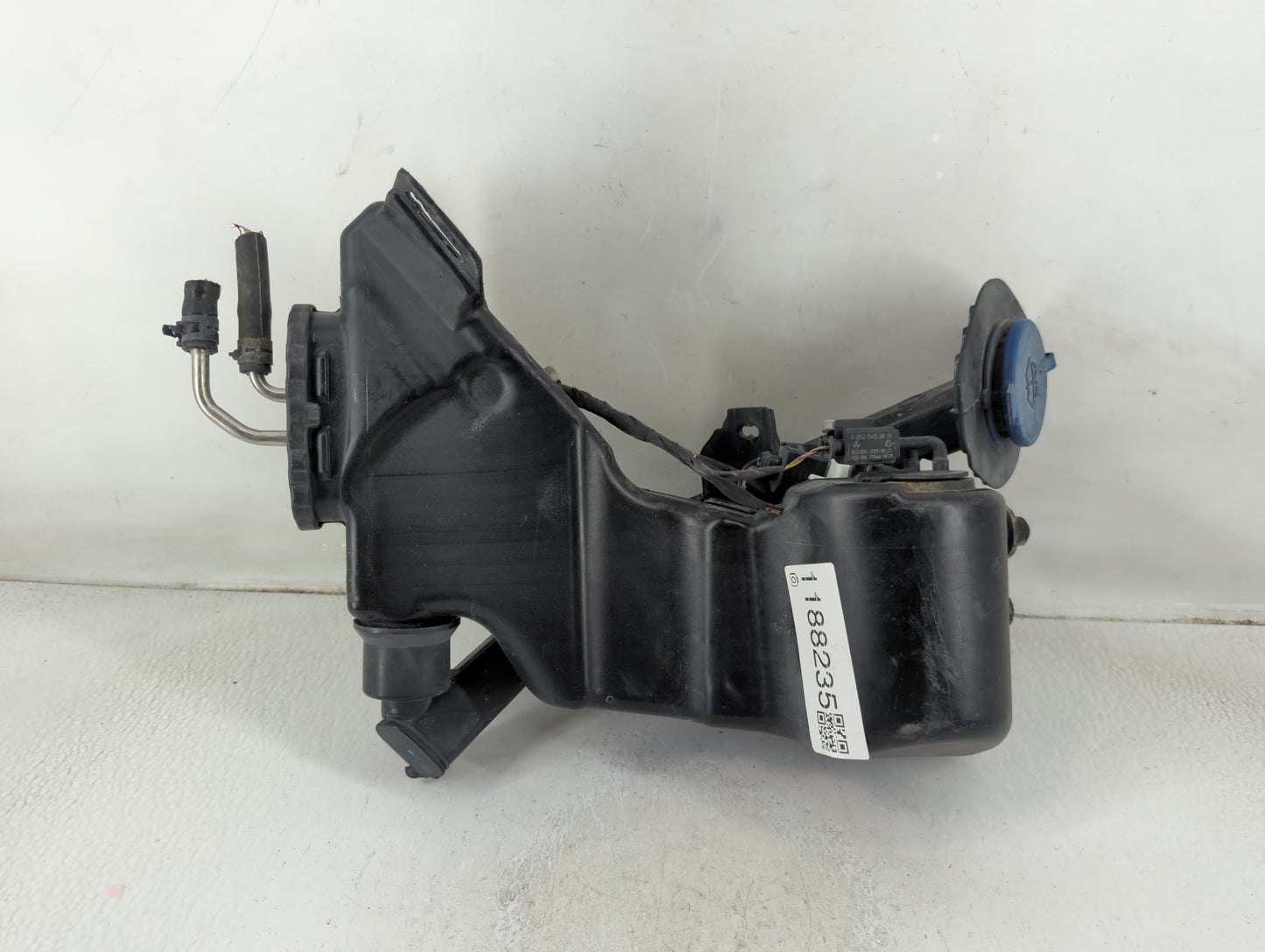 Chrysler E Class Windshield Washer Fluid Reservoir Bottle Oem - Oemusedautoparts1.com