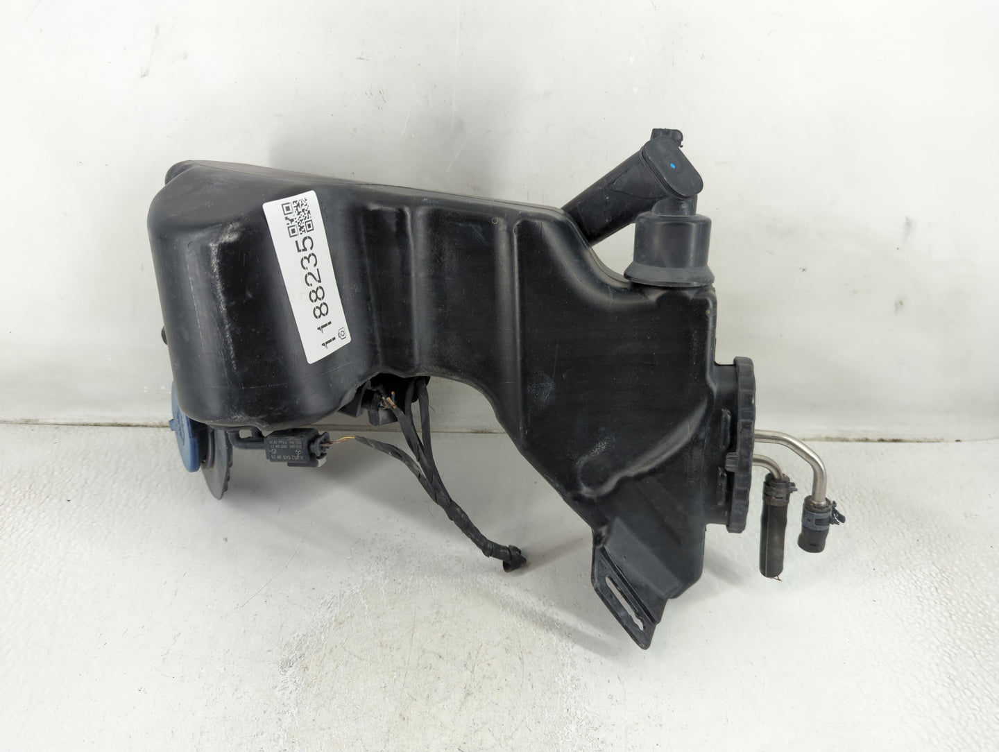 Chrysler E Class Windshield Washer Fluid Reservoir Bottle Oem - Oemusedautoparts1.com