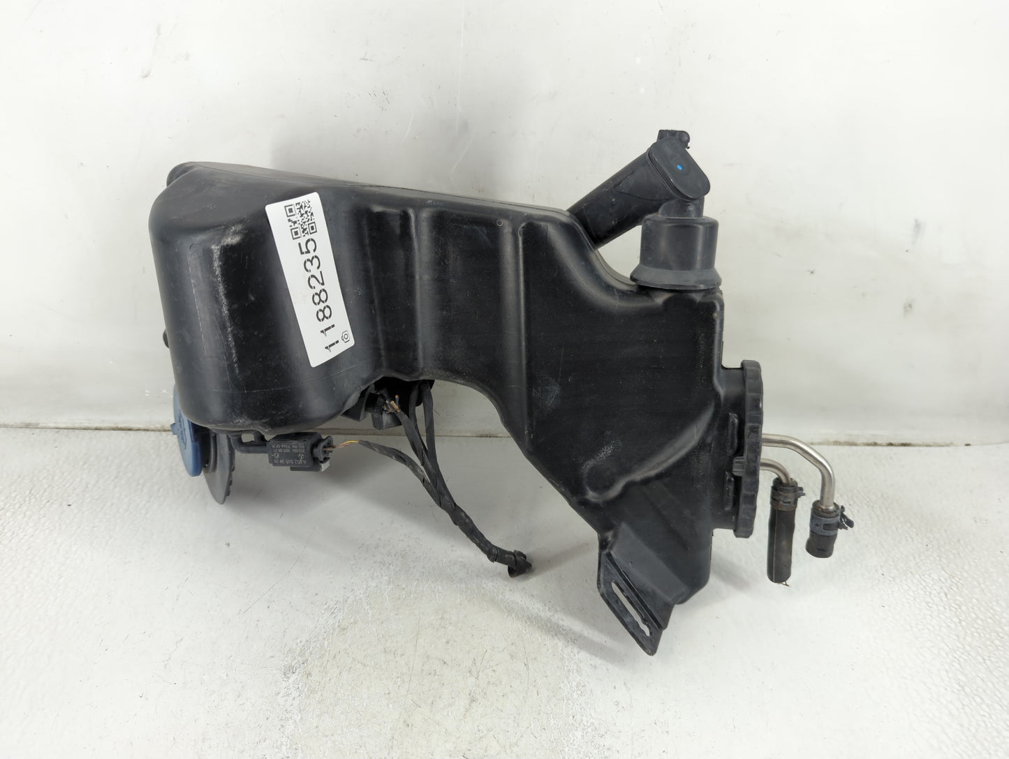 Chrysler E Class Windshield Washer Fluid Reservoir Bottle Oem - Oemusedautoparts1.com