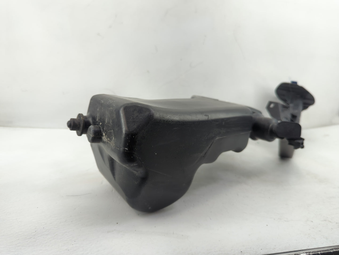 2018 Mercedes-benz E300 Windshield Washer Fluid Reservoir Bottle Oem - Oemusedautoparts1.com