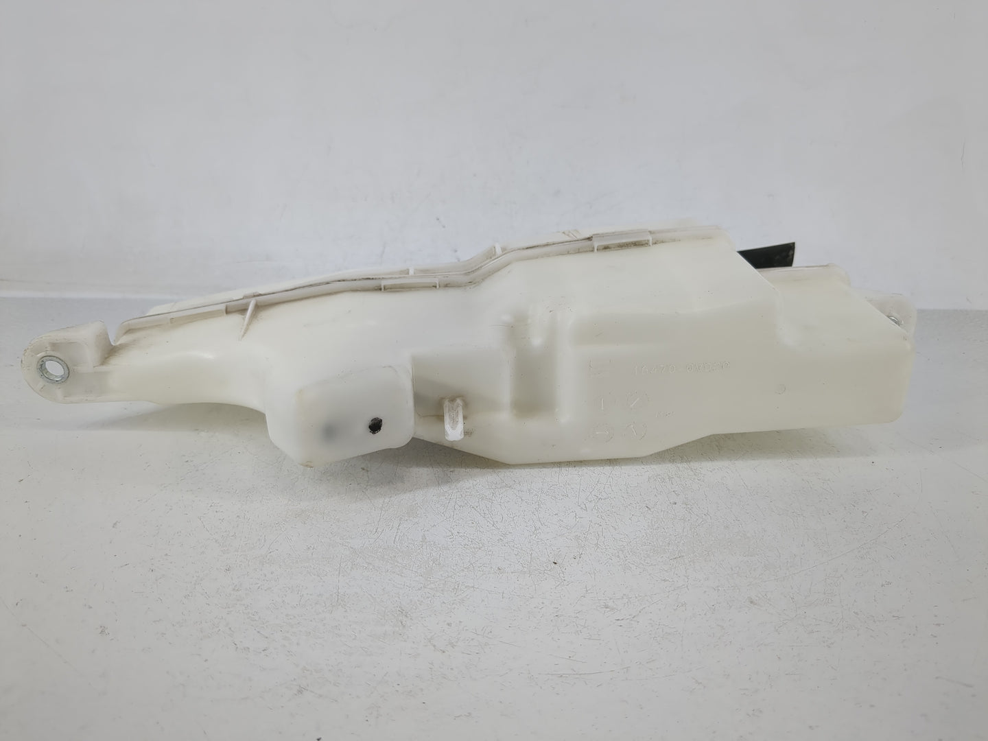 Mercedes-benz E350 Windshield Washer Fluid Reservoir Bottle Oem - Oemusedautoparts1.com