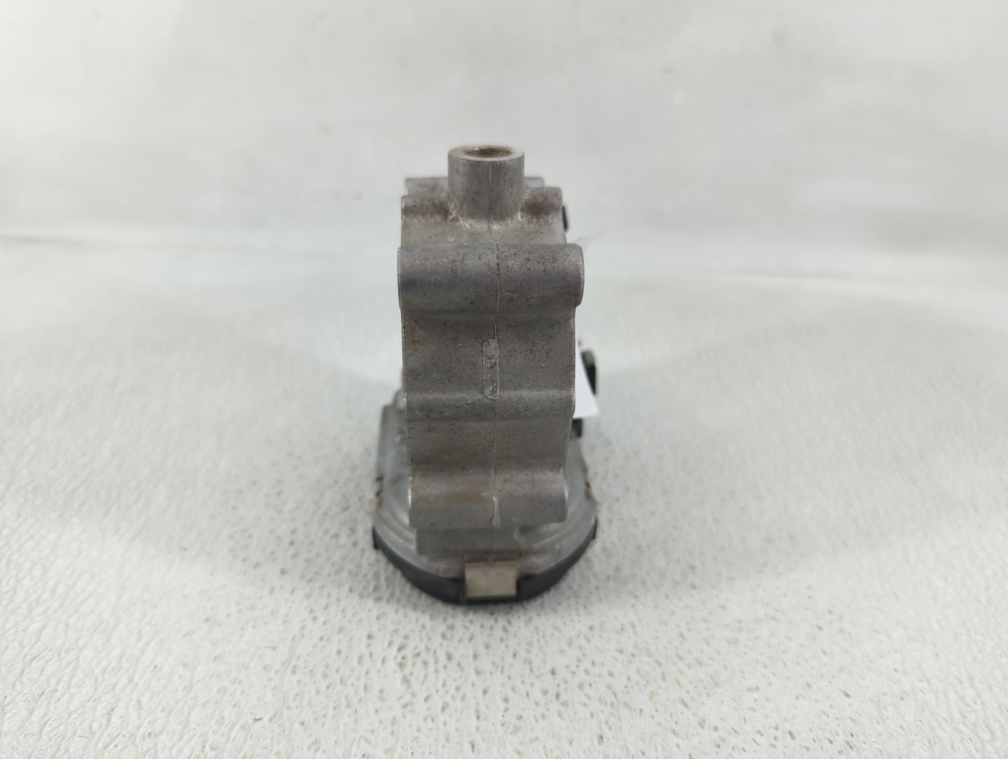 2018 Mercedes-Benz E350 Throttle Body P/N:A 270 141 00 25 Fits Fits 2013 2014 2015 2016 2017 2019 2020 2021 OEM Used Auto Pa