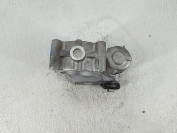 2018 Mercedes-Benz E350 Throttle Body P/N:A 270 141 00 25 Fits Fits 2013 2014 2015 2016 2017 2019 2020 2021 OEM Used Auto Parts