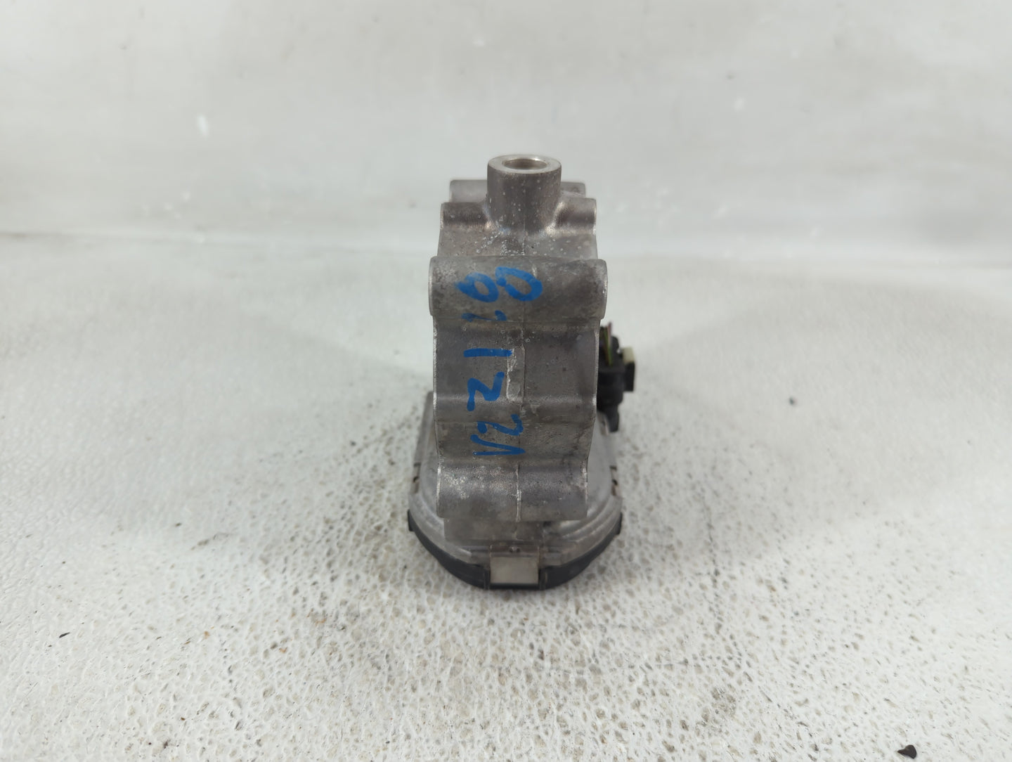 2018 Mercedes-Benz E350 Throttle Body P/N:A 270 141 00 25 Fits Fits 2013 2014 2015 2016 2017 2019 2020 2021 OEM Used Auto Pa