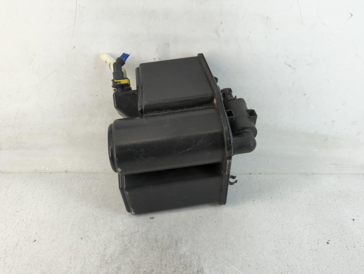 2018 Mercedes-benz Gla200 Fuel Vapor Charcoal Canister - Oemusedautoparts1.com