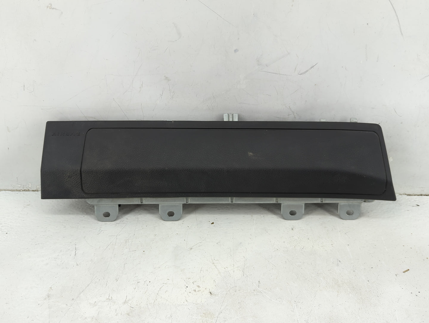 2015-2020 Mercedes-Benz Gla250 Air Bag Driver Left Knee OEM Fits Fits 2014 2015 2016 2017 2018 2019 2020 OEM Used Auto Parts