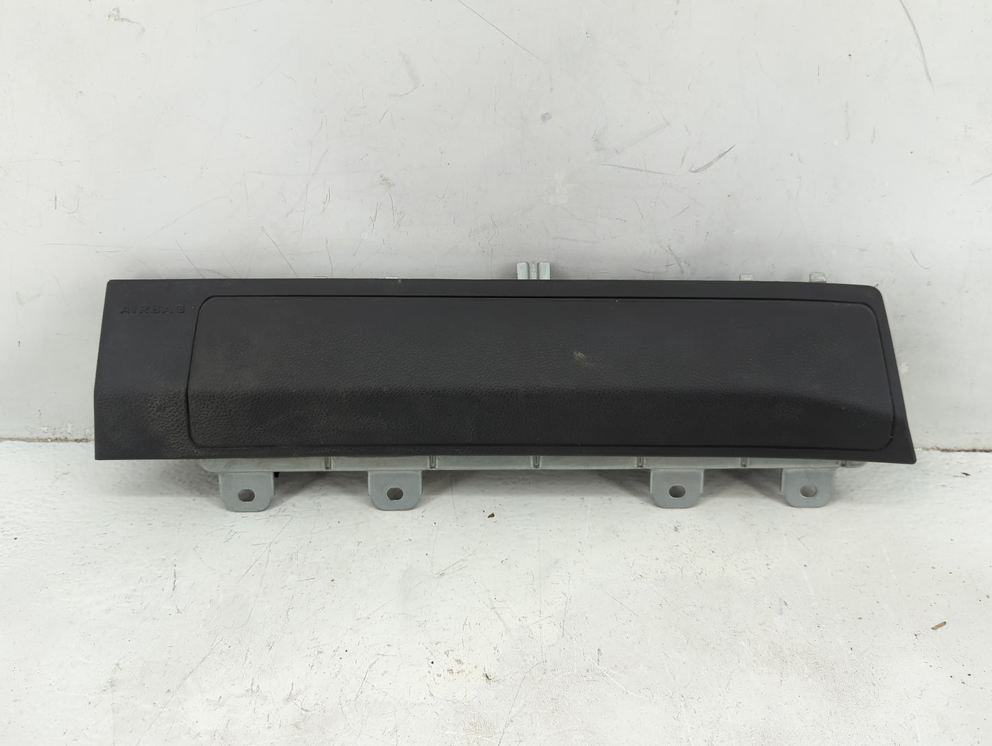 2015-2020 Mercedes-Benz Gla250 Air Bag Driver Left Knee OEM Fits Fits 2014 2015 2016 2017 2018 2019 2020 OEM Used Auto Parts