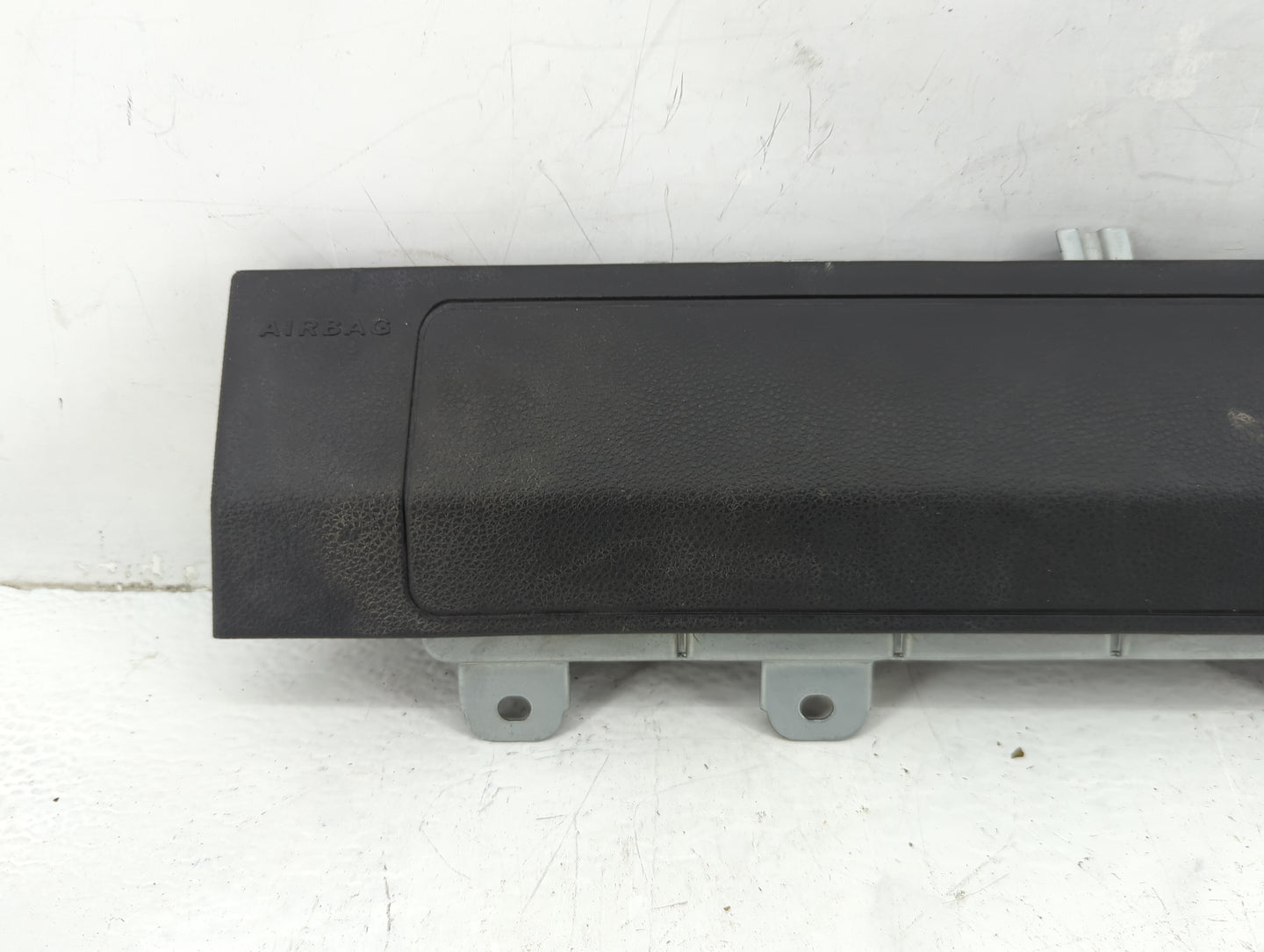 2015-2020 Mercedes-Benz Gla250 Air Bag Driver Left Knee OEM Fits Fits 2014 2015 2016 2017 2018 2019 2020 OEM Used Auto Parts