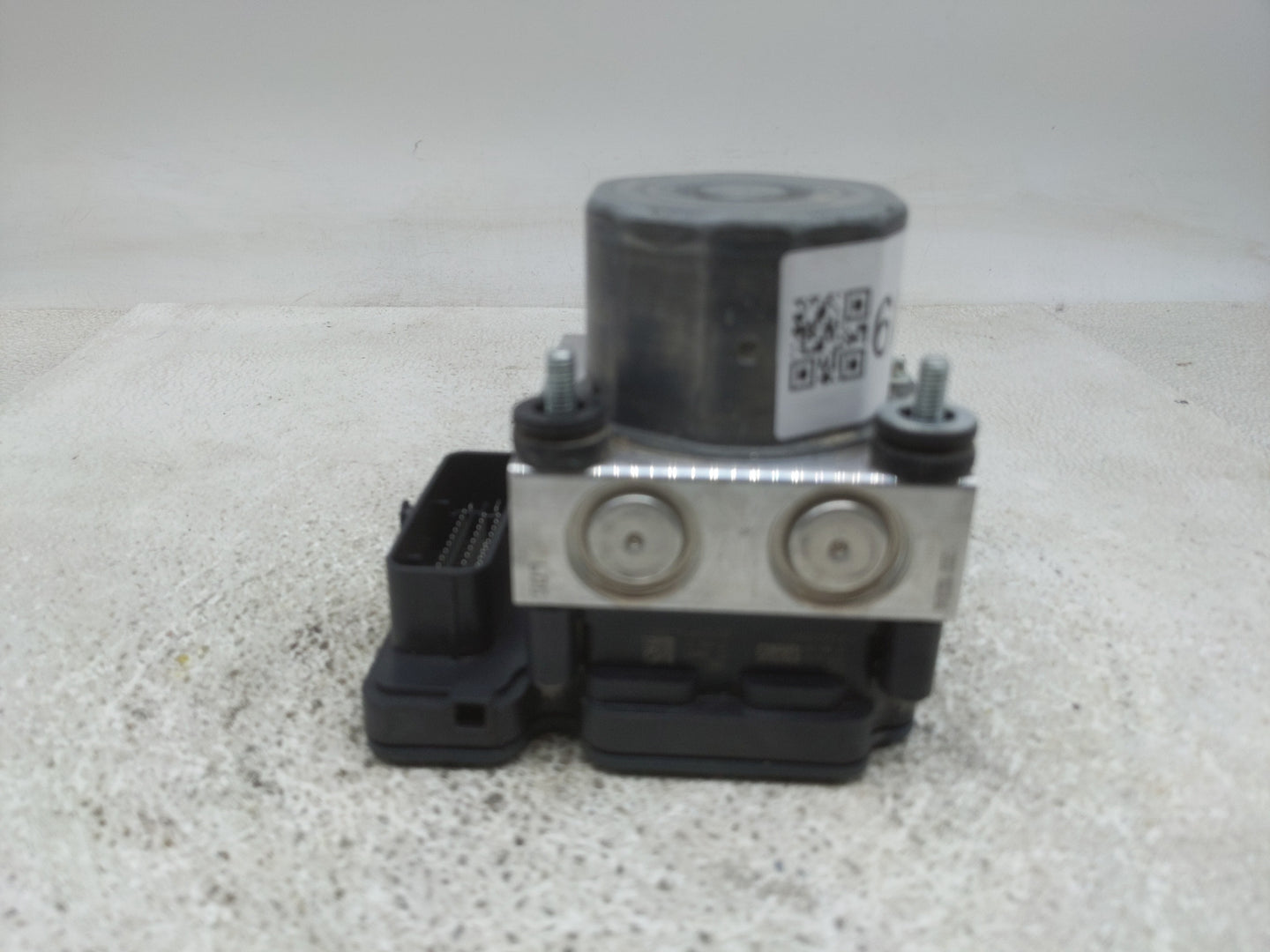 2015-2020 Mercedes-Benz Gla250 ABS Pump Control Module Replacement P/N:A000 431 39 00 Fits Fits 2015 2016 2017 2018 2019 202