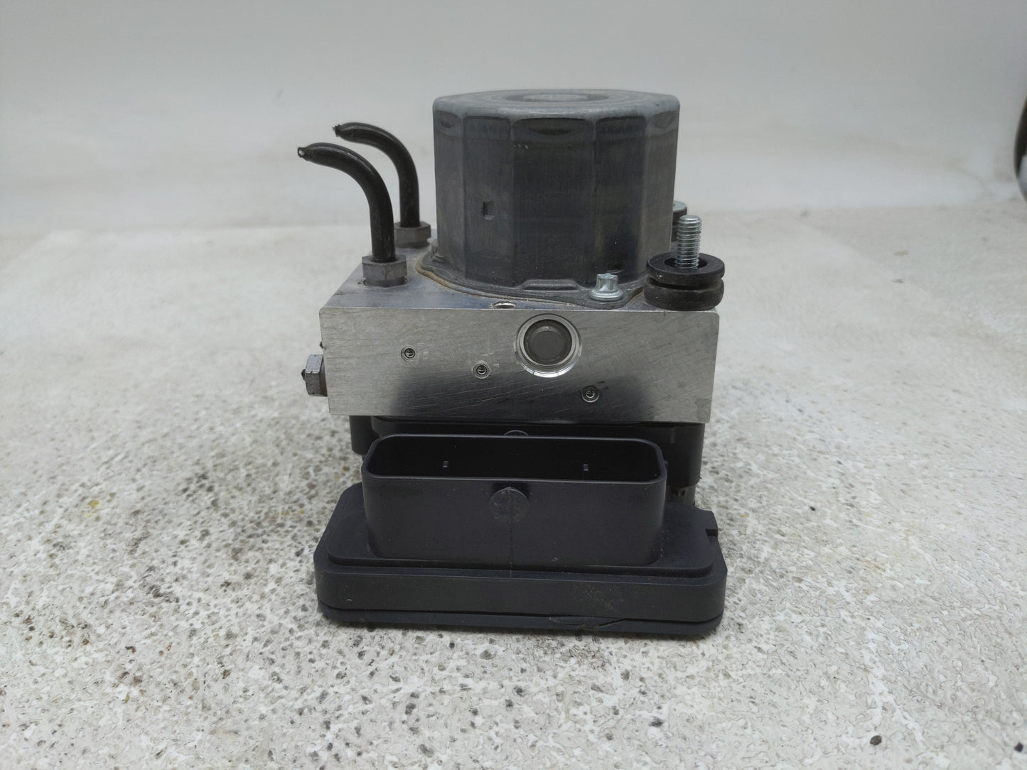 2015-2020 Mercedes-Benz Gla250 ABS Pump Control Module Replacement P/N:A000 431 39 00 Fits Fits 2015 2016 2017 2018 2019 202