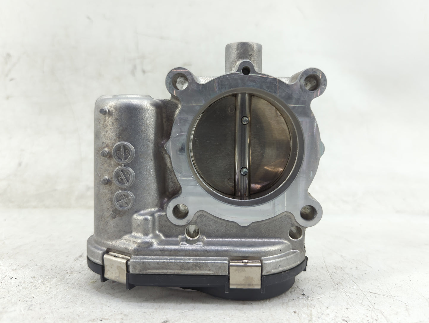 2015-2020 Mercedes-Benz Gla250 Throttle Body P/N:A2701410025 Fits Fits 2013 2014 2015 2016 2017 2018 2019 2020 2021 OEM Used