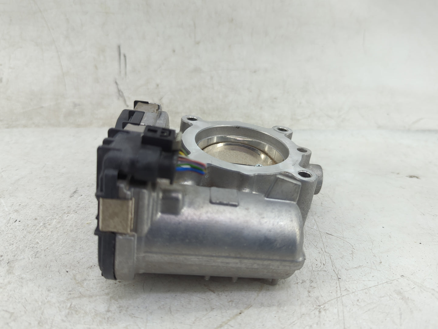 2015-2020 Mercedes-Benz Gla250 Throttle Body P/N:A2701410025 Fits Fits 2013 2014 2015 2016 2017 2018 2019 2020 2021 OEM Used