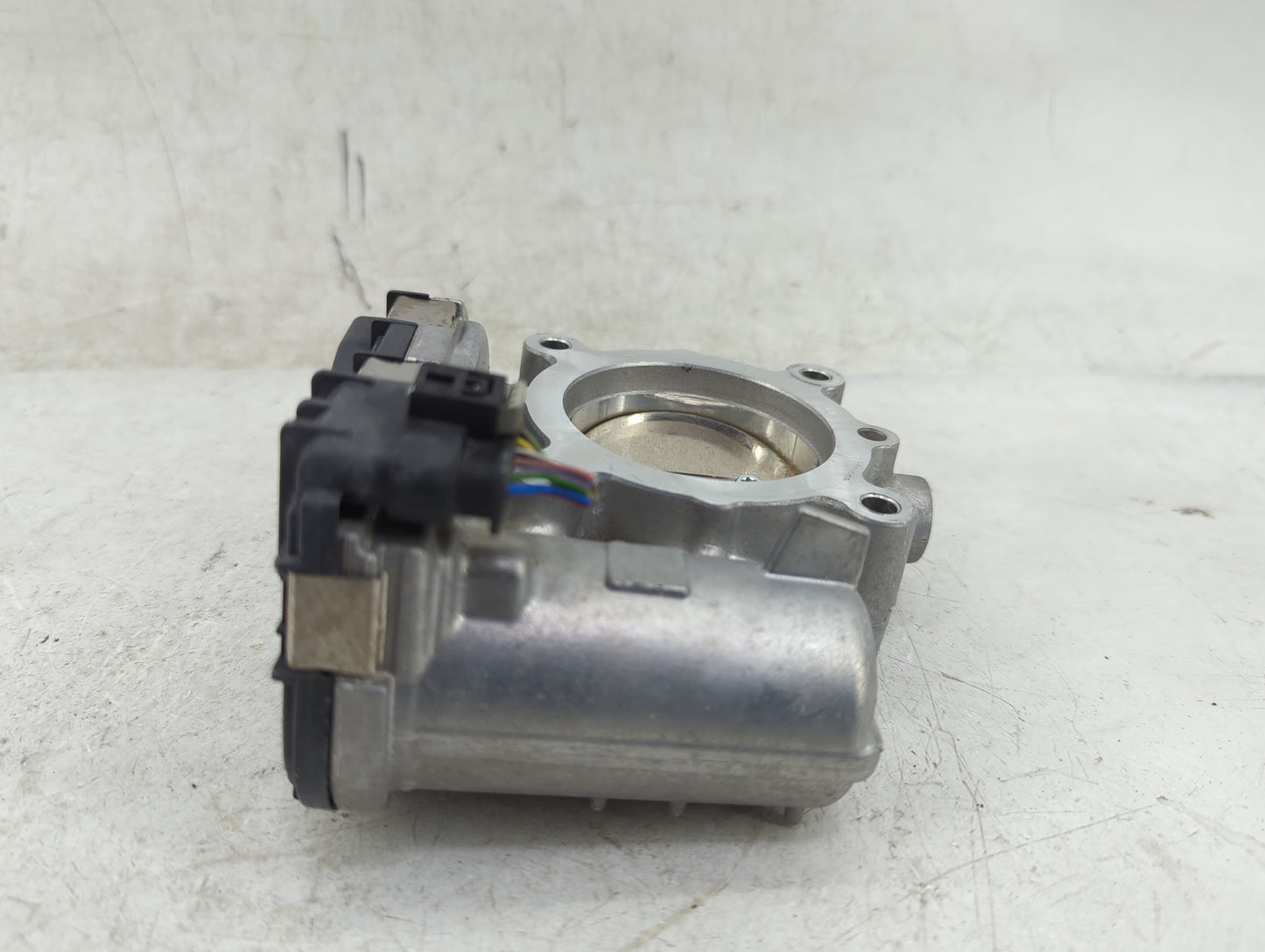 2015-2020 Mercedes-Benz Gla250 Throttle Body P/N:A2701410025 Fits Fits 2013 2014 2015 2016 2017 2018 2019 2020 2021 OEM Used
