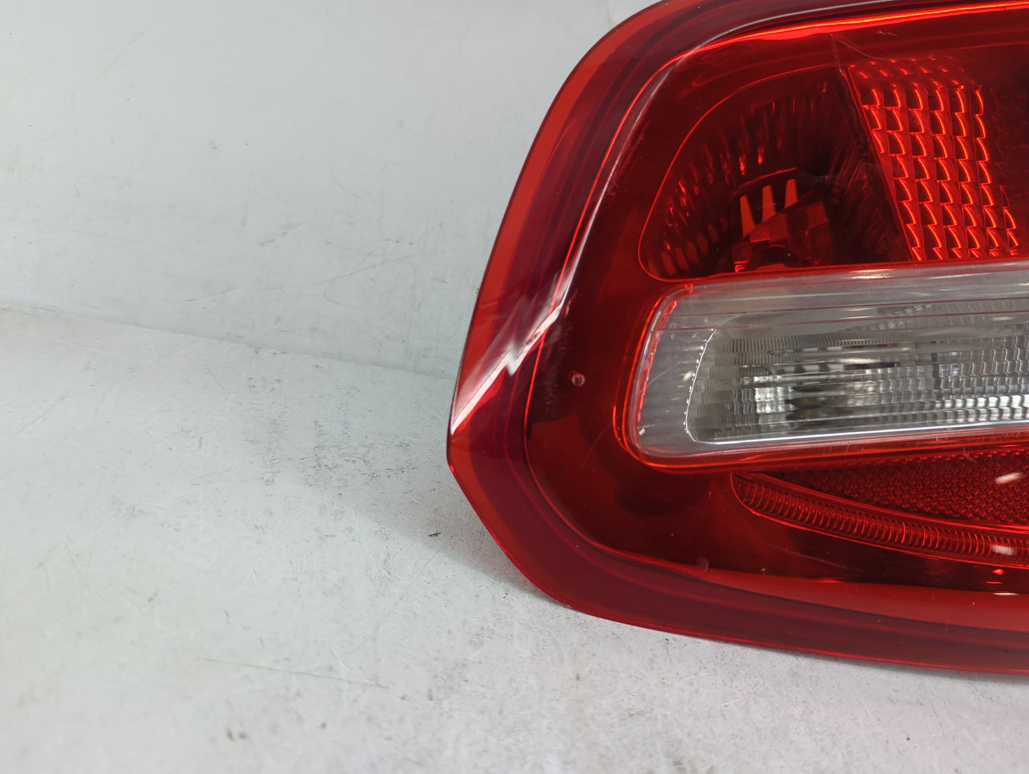 2015-2020 Mercedes-Benz Gla250 Tail Light Assembly Driver Left OEM Fits Fits 2015 2016 2017 2018 2019 2020 OEM Used Auto Par