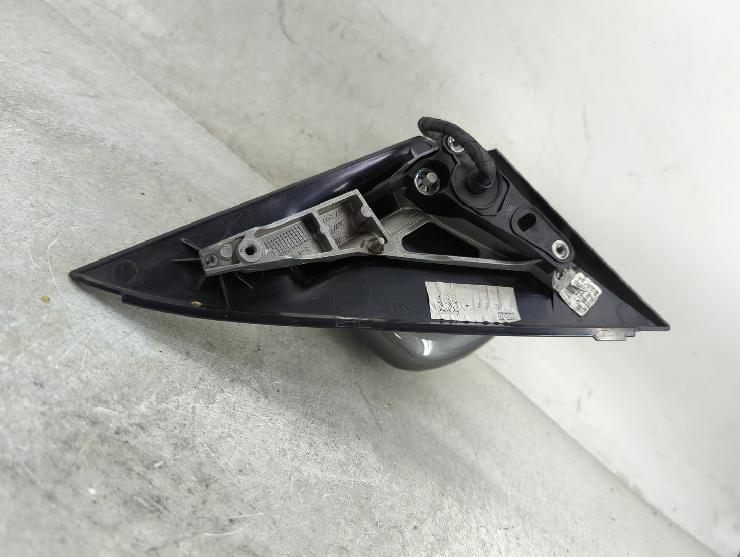 2015-2020 Mercedes-Benz Gla250 Driver Side View Mirror - Left Door Mirror OEM Used - Oemusedautoparts1.com