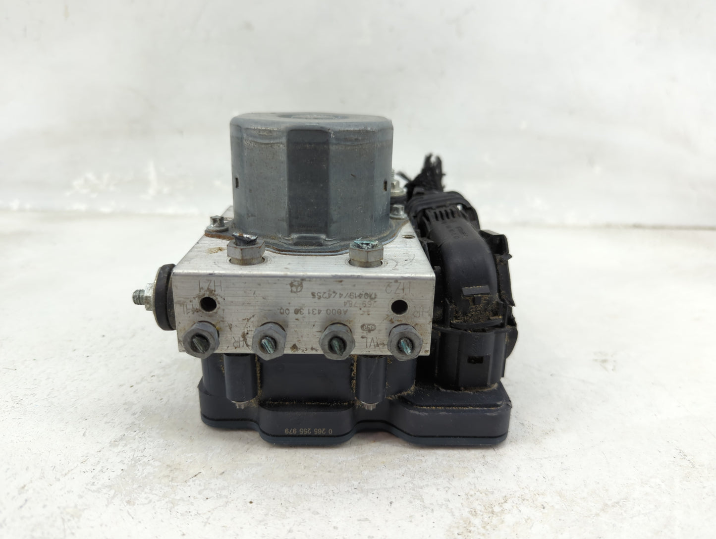 2015-2020 Mercedes-Benz Gla250 ABS Pump Control Module Replacement P/N:A0004313900 0265255979 Fits OEM Used Auto Parts - Oem