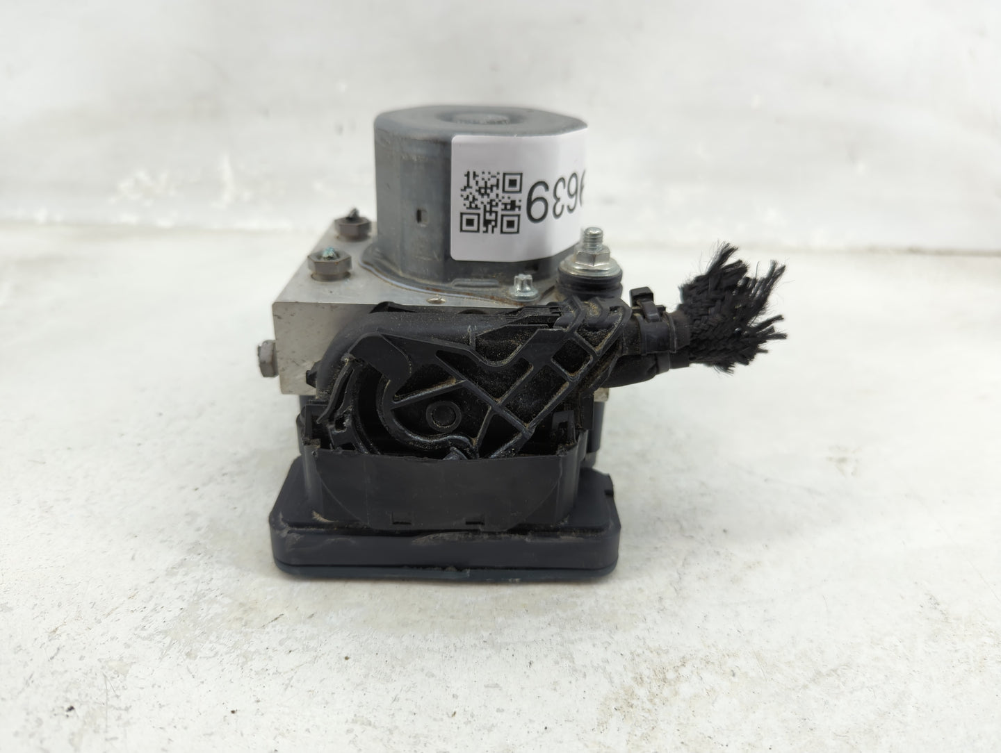 2015-2020 Mercedes-Benz Gla250 ABS Pump Control Module Replacement P/N:A0004313900 0265255979 Fits OEM Used Auto Parts - Oem