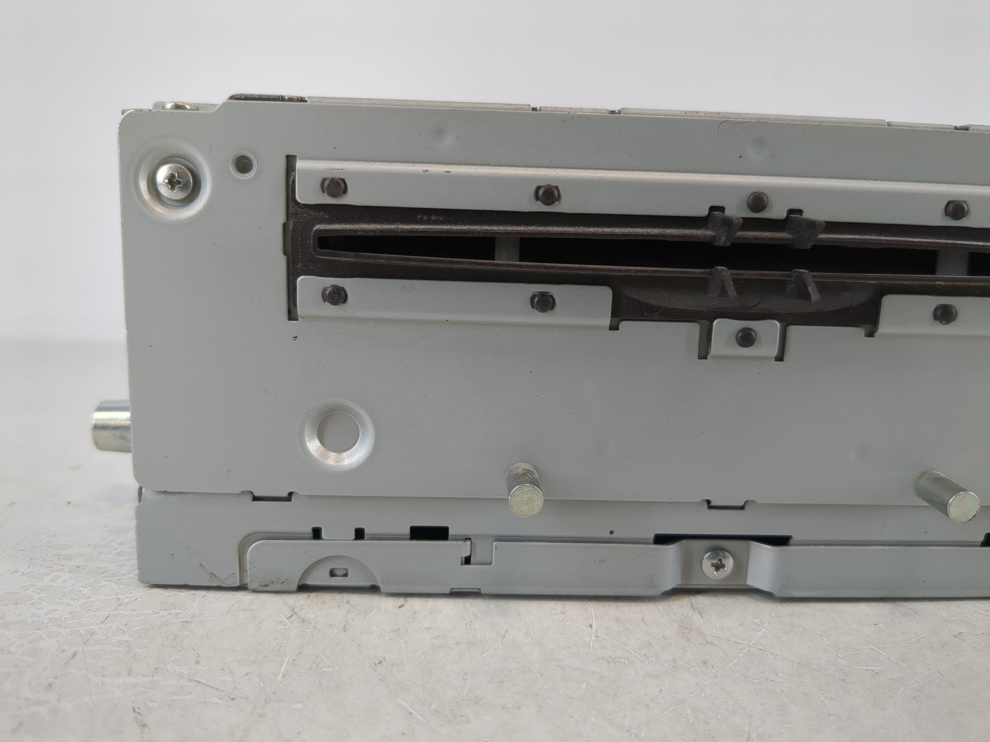 2018-2019 Mercedes-Benz Glc300 Radio AM FM Cd Player Receiver Replacement P/N:A 205 900 11 33 Fits Fits 2018 2019 OEM Used A