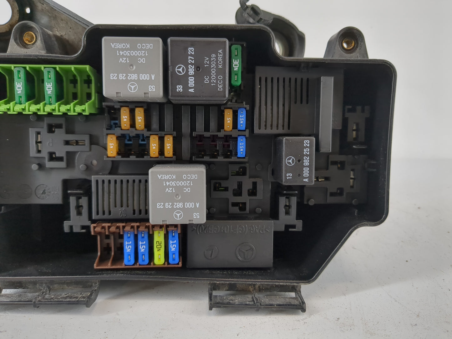 2016-2018 Mercedes-Benz Glc300 Fusebox Fuse Box Panel Relay Module P/N:A 205 540 00 82 Fits Fits 2016 2017 2018 OEM Used Aut