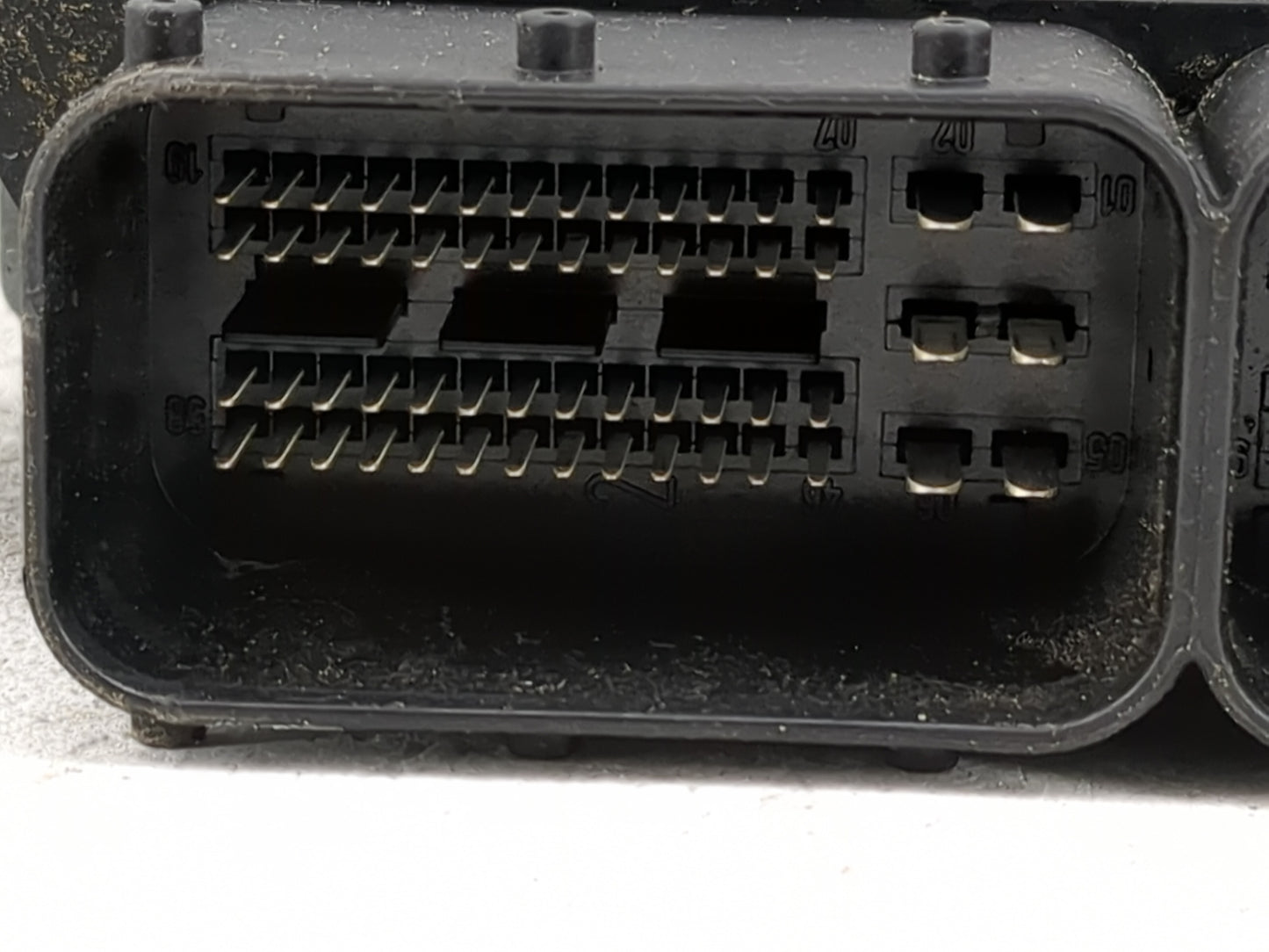 2016-2019 Mercedes-Benz Glc300 PCM Engine Control Computer ECU ECM PCU OEM P/N:2749001600 Fits Fits 2016 2017 2018 2019 2020