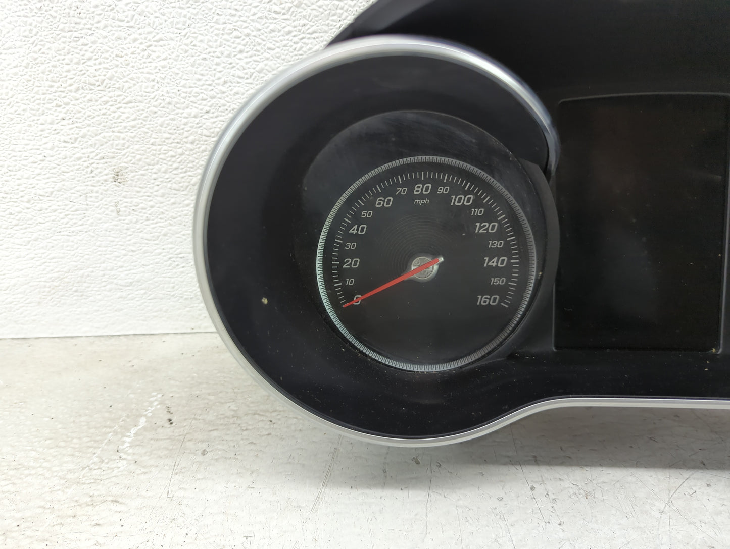 2018 Mercedes-Benz Glc300 Instrument Cluster Speedometer Gauges P/N:A2C14829900 A2059007433 Miles: Fits Fits 2019 OEM Used A