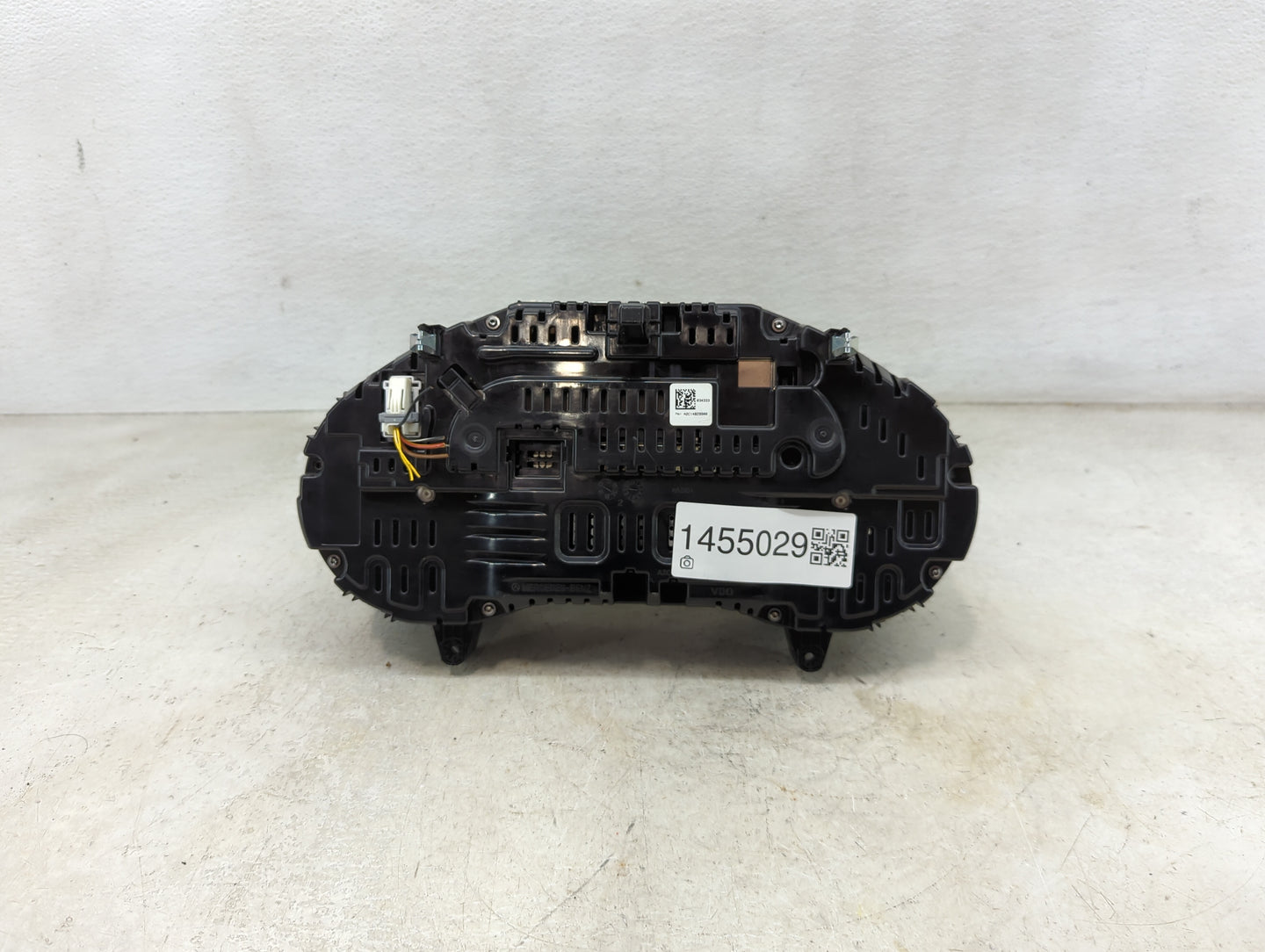 2018 Mercedes-Benz Glc300 Instrument Cluster Speedometer Gauges P/N:A2C14829900 A2059007433 Miles: Fits Fits 2019 OEM Used A