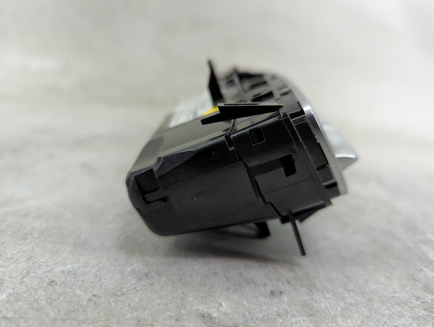 2016-2019 Mercedes-Benz Glc300 Climate Control Module Temperature AC/Heater Replacement P/N:A 205 905 88 13 Fits OEM Used Au