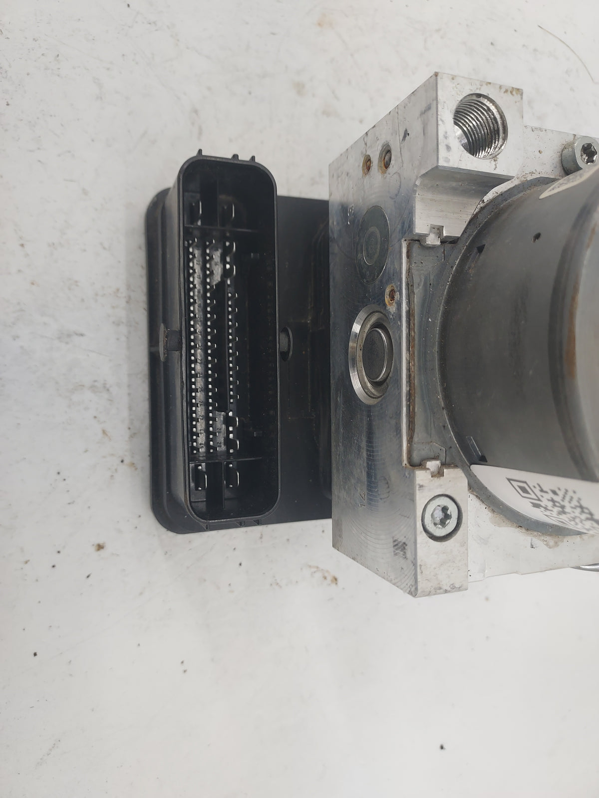 2017-2019 Mercedes-Benz Glc300 Anti-Lock Brake ABS Pump Module Actuator OEM P/N:A 253 431 02 00 10.0220-0951.4 Fits OEM Used