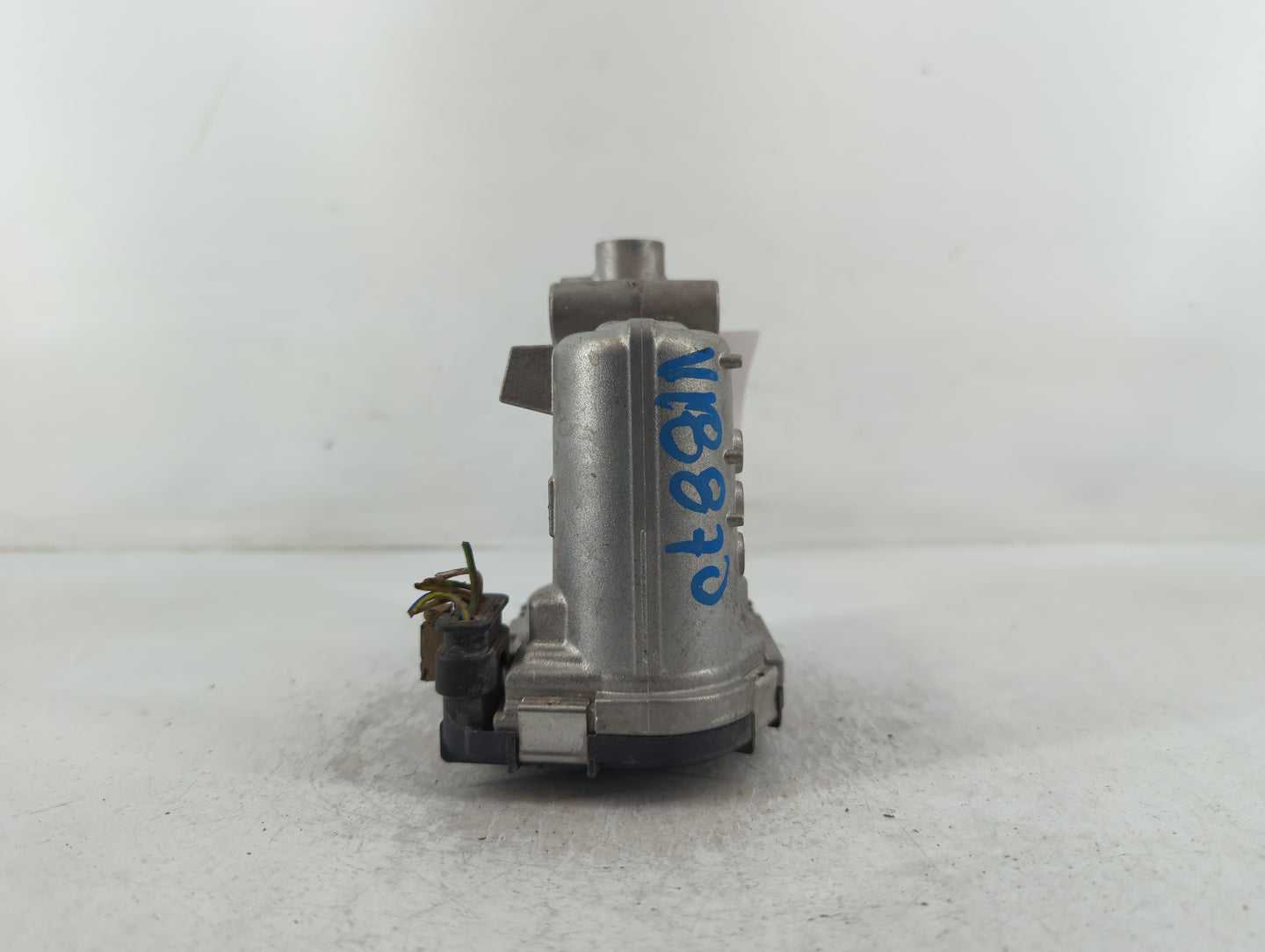 2016-2019 Mercedes-Benz Glc300 Throttle Body P/N:0 280 750 541 A 270 141 00 25 Fits OEM Used Auto Parts - Oemusedautoparts1.