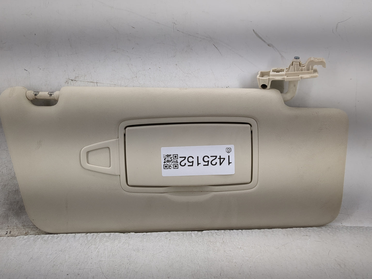 2016-2019 Mercedes-Benz Gle350 Sun Visor Shade Replacement Passenger Right Mirror Fits Fits 2016 2017 2018 2019 OEM Used Aut