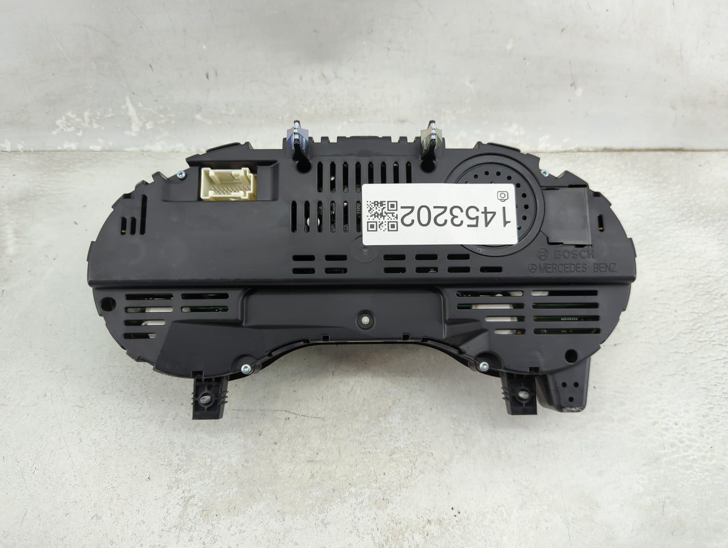 2018 Mercedes-Benz Gle350 Instrument Cluster Speedometer Gauges P/N:A166 900 46 21 Miles: Fits OEM Used Auto Parts - Oemused