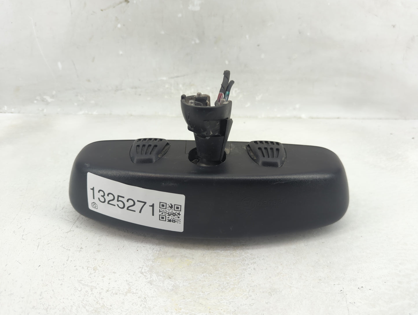 2017-2019 Mercedes-Benz Gls450 Interior Rear View Mirror Replacement OEM Fits Fits 2016 2017 2018 2019 OEM Used Auto Parts -