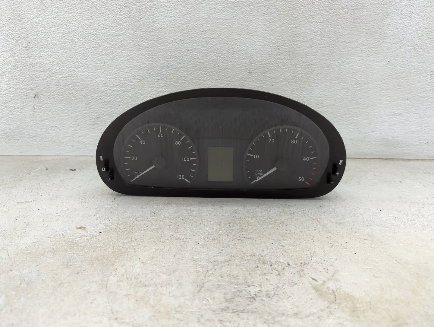 2018 Mercedes-Benz Mb2500 Instrument Cluster Speedometer Gauges P/N:A9069008103 A9069015601, A9069020902 Miles:115K Fits OEM